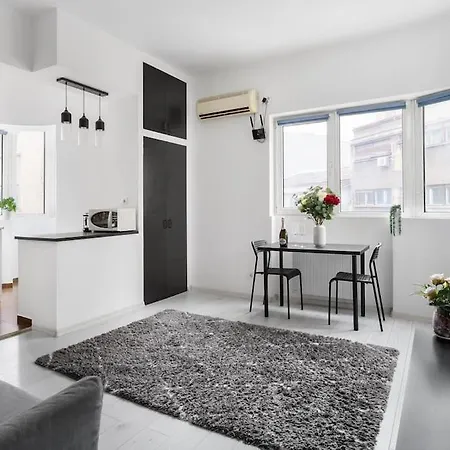 Dolomite Selestate Apartment Bucharest